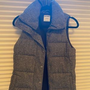Old navy puffer vest